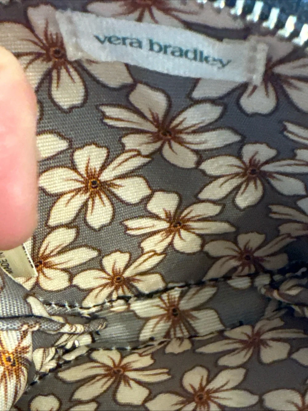 Round Black Zip Coin Purse Vera Bradley - Picture 3 of 6